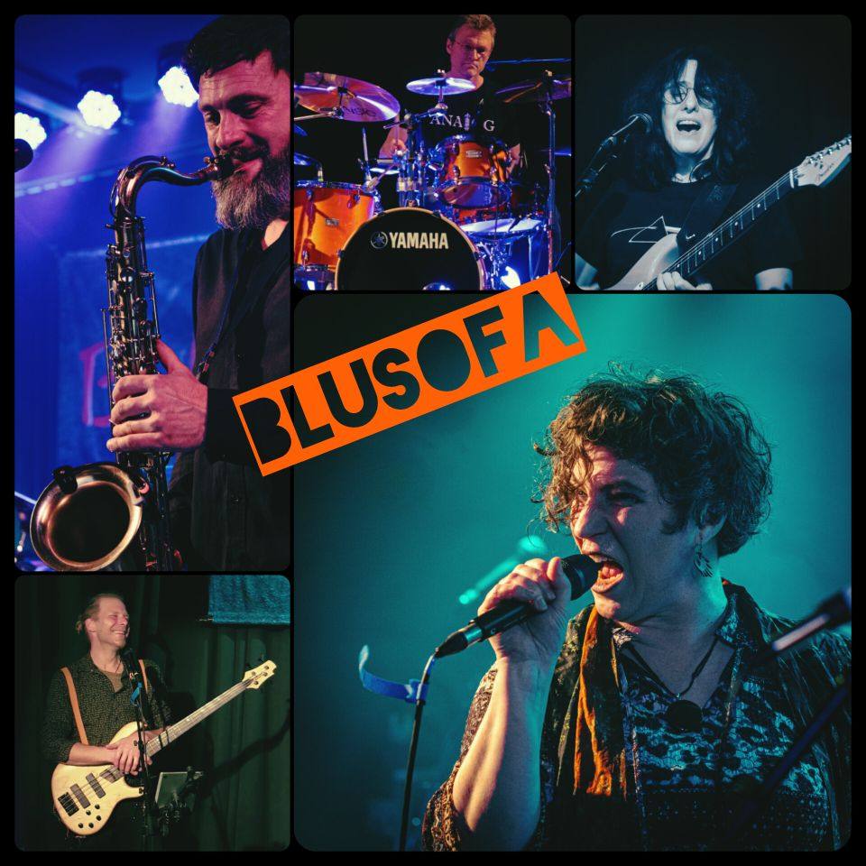 Blusofa im Tonelli´s